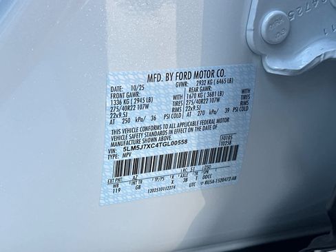 New 2026 Lincoln Aviator Reserve image 29