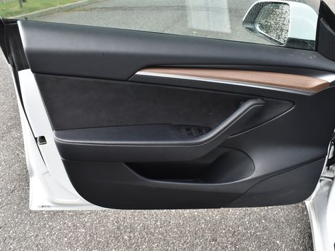 Used 2023 Tesla Model 3 Standard Range RWD image 21