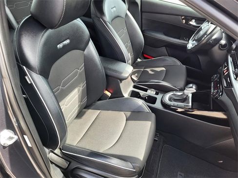 Used 2023 Kia Forte GT-Line w/ GT-Line Technology Package image 22
