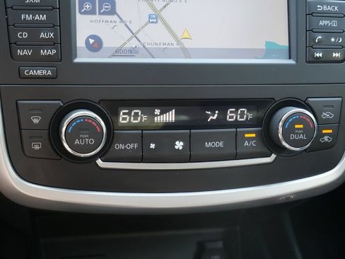Used 2017 Nissan Altima 2.5 SV w/ Convenience Package FWD image 22