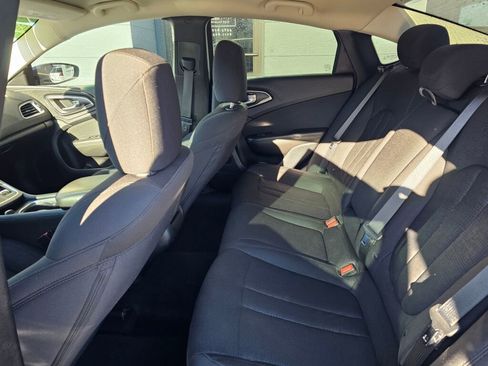 Used 2015 Chrysler 200 LX image 15