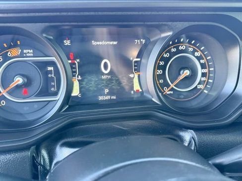Used 2024 Jeep Wrangler Sport S image 11