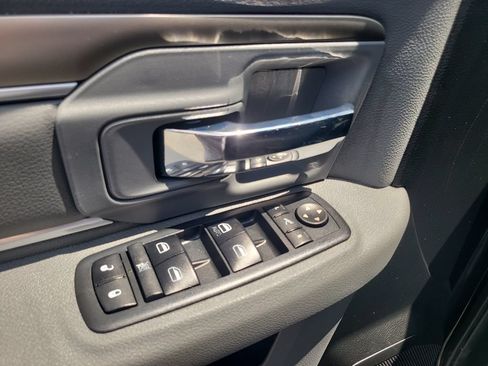 Used 2018 RAM 1500 Big Horn AWD/4WD image 18