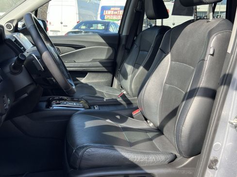 Used 2017 Honda Pilot Elite image 11