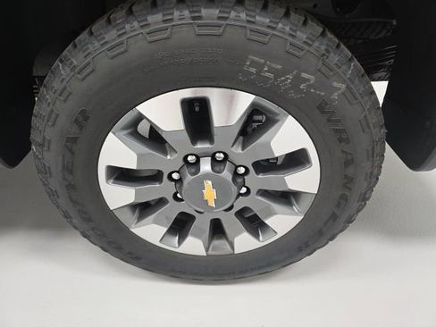 New 2026 Chevrolet Silverado 2500 LT image 24