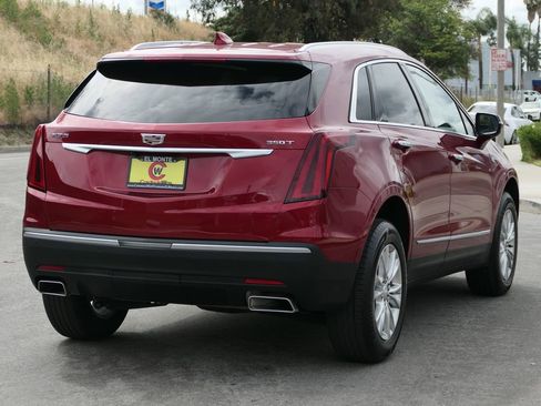 Used 2022 Cadillac XT5 Luxury w/ LPO, Floor Liner Package FWD image 2