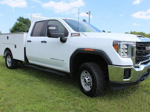 Used 2023 GMC Sierra 2500 Pro w/ Convenience Package AWD/4WD image 4