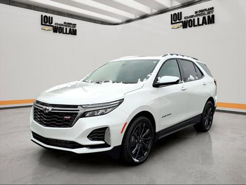 Certified 2023 Chevrolet Equinox RS image 1