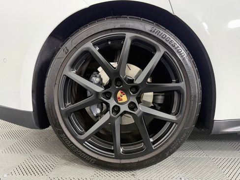 Certified 2025 Porsche Panamera image 13