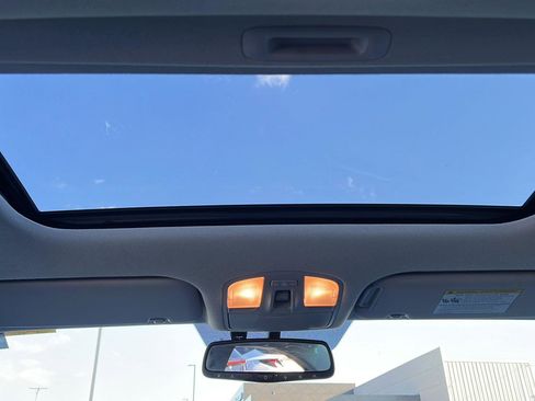 Used 2017 Hyundai Elantra Limited w/ Limited Tech Package 04 image 10