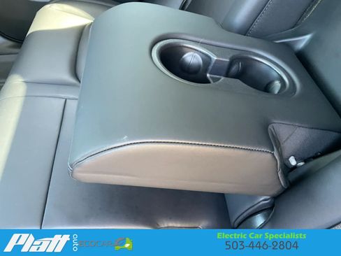 Used 2020 Tesla Model Y Long Range AWD/4WD image 44