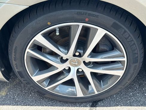 Used 2019 Lexus IS 300 w/ Accessory Package RWD image 11