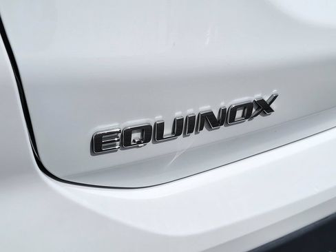 Used 2024 Chevrolet Equinox LT AWD/4WD image 8