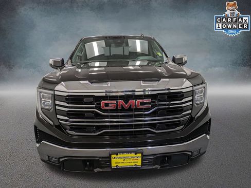 Used 2023 GMC Sierra 1500 SLT w/ SLT Premium Package AWD/4WD image 2