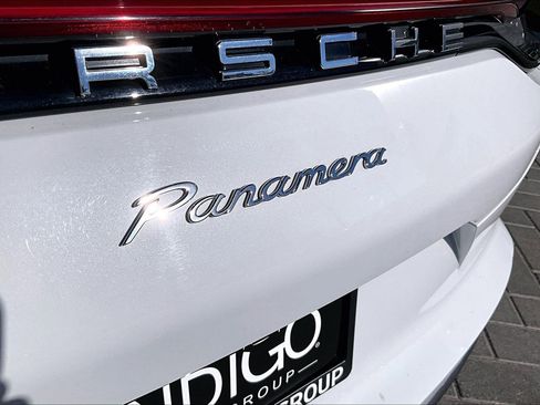 Used 2022 Porsche Panamera image 8
