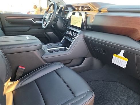 New 2026 GMC Sierra 2500 Denali w/ Denali Reserve Package image 20