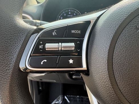 Used 2024 Kia Forte LXS w/ LXS Technology Package FWD image 14