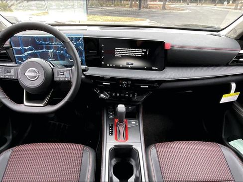 New 2026 Nissan Kicks SR image 5