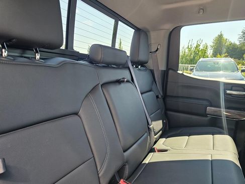 Used 2019 Chevrolet Silverado 1500 LTZ AWD/4WD image 13