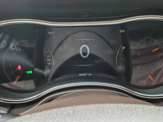 Used 2014 Jeep Grand Cherokee Overland w/ Advanced Technology Group AWD/4WD image 11