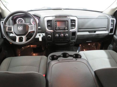 Used 2021 RAM 1500 Classic SLT RWD image 14