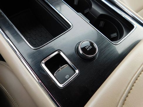 Used 2022 Lincoln Aviator AWD w/ Premium Package image 22