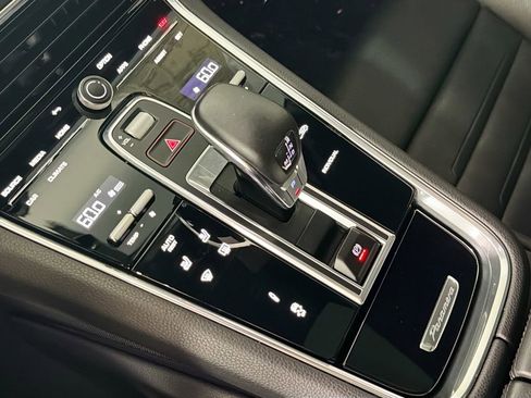 Used 2023 Porsche Panamera AWD/4WD image 17