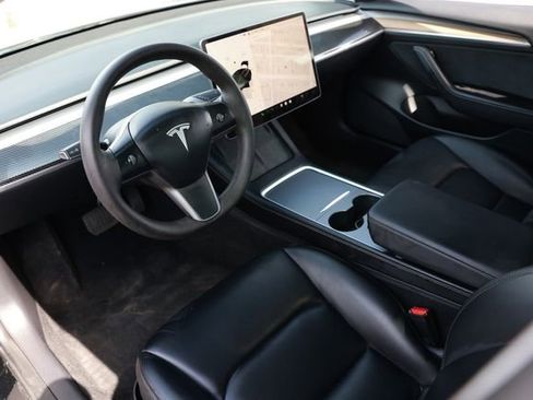 Used 2022 Tesla Model 3 RWD image 6