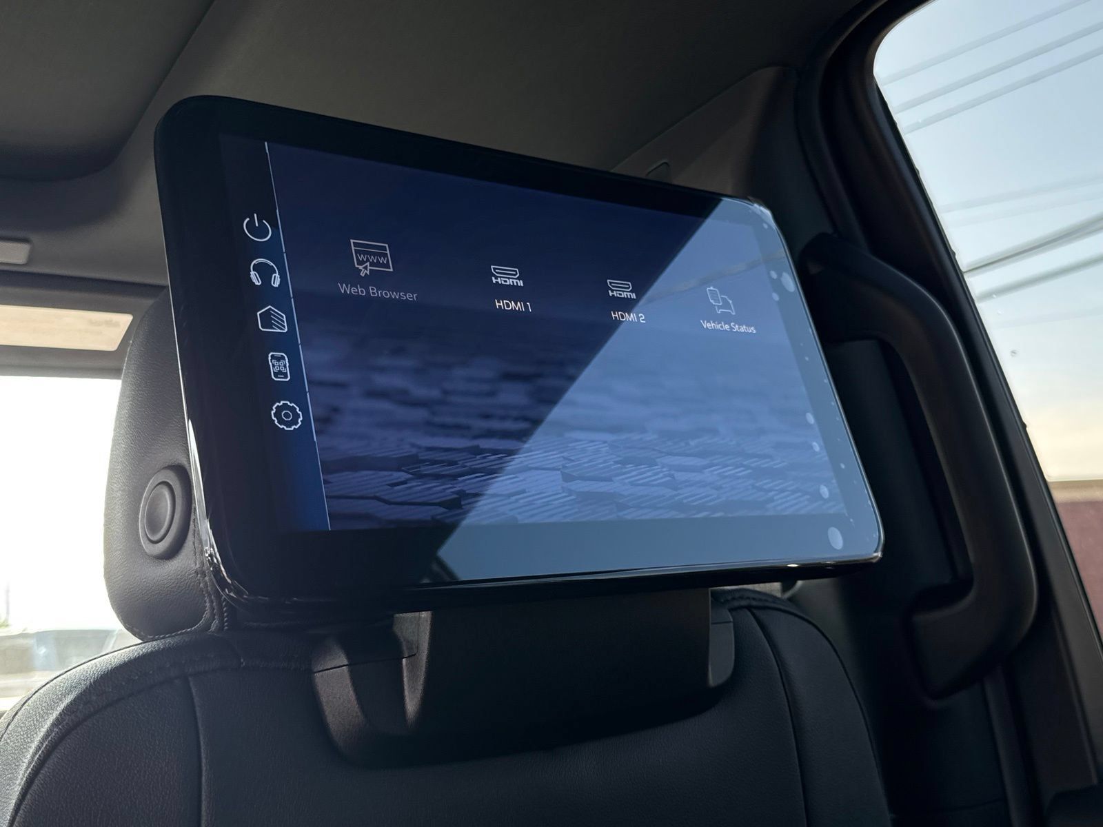 New 2026 Chevrolet Tahoe High Country AWD/4WD image 34