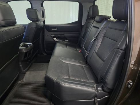 Used 2022 Toyota Tundra Limited image 17