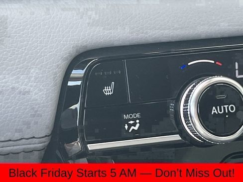 New 2025 Honda Pilot Touring image 33