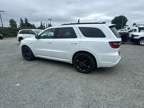 Used 2025 Dodge Durango R/T w/ Blacktop Package AWD/4WD image 8