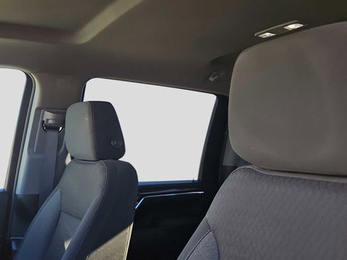 Used 2024 Chevrolet Silverado 2500 LT image 17