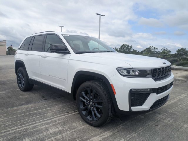 New 2026 Jeep Grand Cherokee Limited AWD/4WD image 2