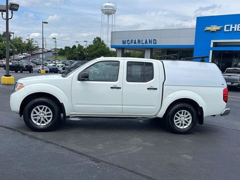 Used 2017 Nissan Frontier SV w/ SV Value Truck Package AWD/4WD image 2