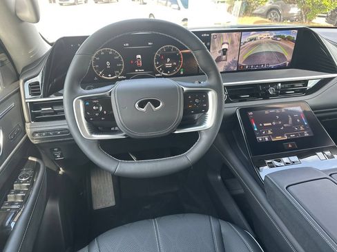 Used 2025 INFINITI QX80 Sensory AWD/4WD image 19