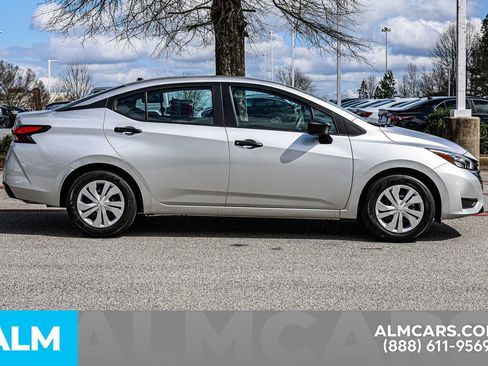 Used 2025 Nissan Versa S w/ Trunk Package image 9