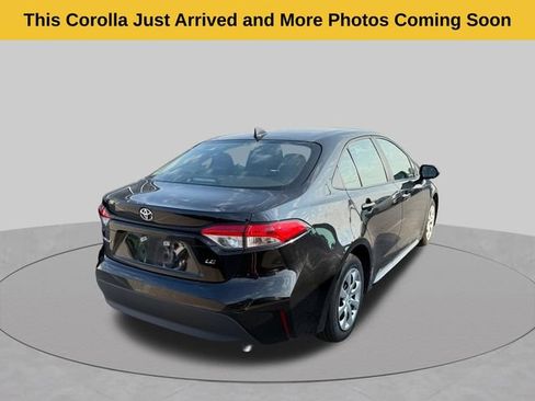Used 2025 Toyota Corolla LE FWD image 3
