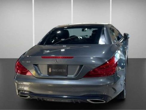 Used 2018 Mercedes-Benz SL 550 image 5
