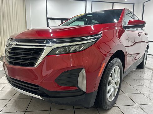 Certified 2024 Chevrolet Equinox LT w/ LPO, Floor Liner Package image 11