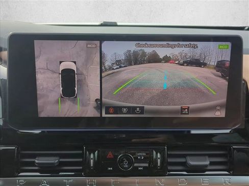 New 2026 Nissan Pathfinder Platinum FWD image 8