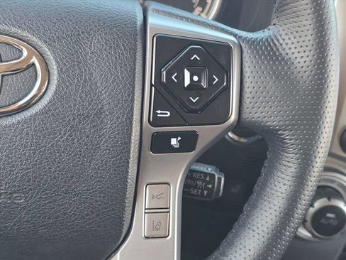Used 2023 Toyota 4Runner Limited AWD/4WD image 31