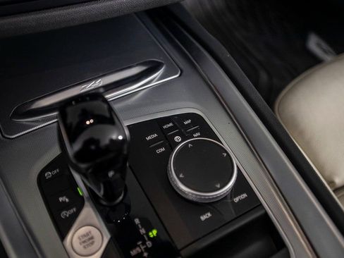 Used 2023 BMW Z4 M40i w/ Premium Package image 25