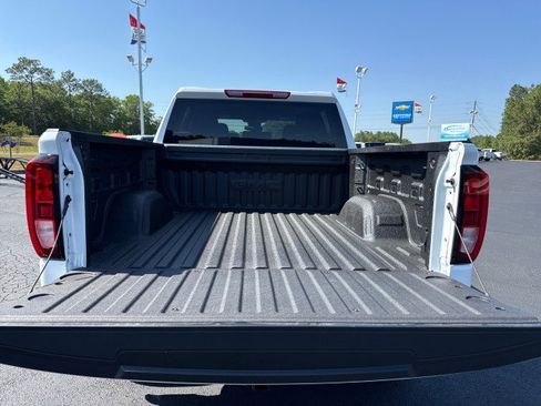 New 2026 GMC Sierra 1500 SLE AWD/4WD image 5