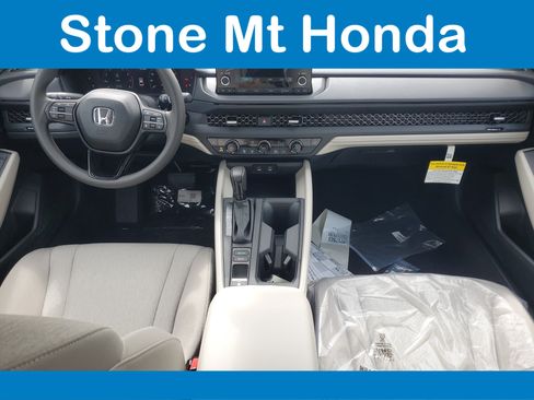 New 2025 Honda Accord SE image 13