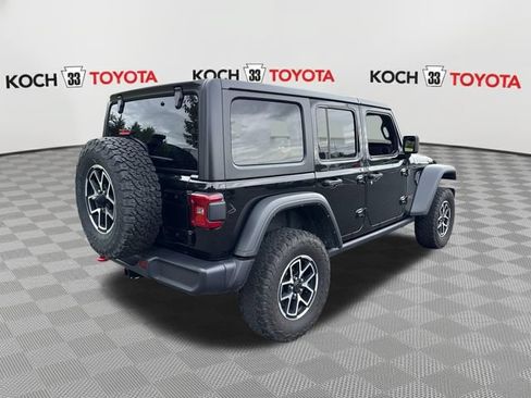 Used 2025 Jeep Wrangler Unlimited Rubicon AWD/4WD image 8