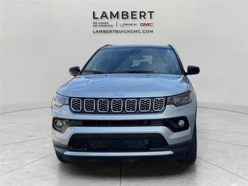 Used 2026 Jeep Compass Limited AWD/4WD image 8