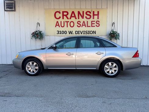Used 2007 Mercury Montego Luxury FWD image 6