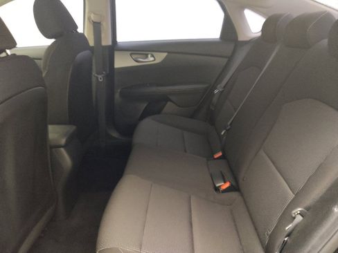 Used 2019 Kia Forte LXS FWD image 18