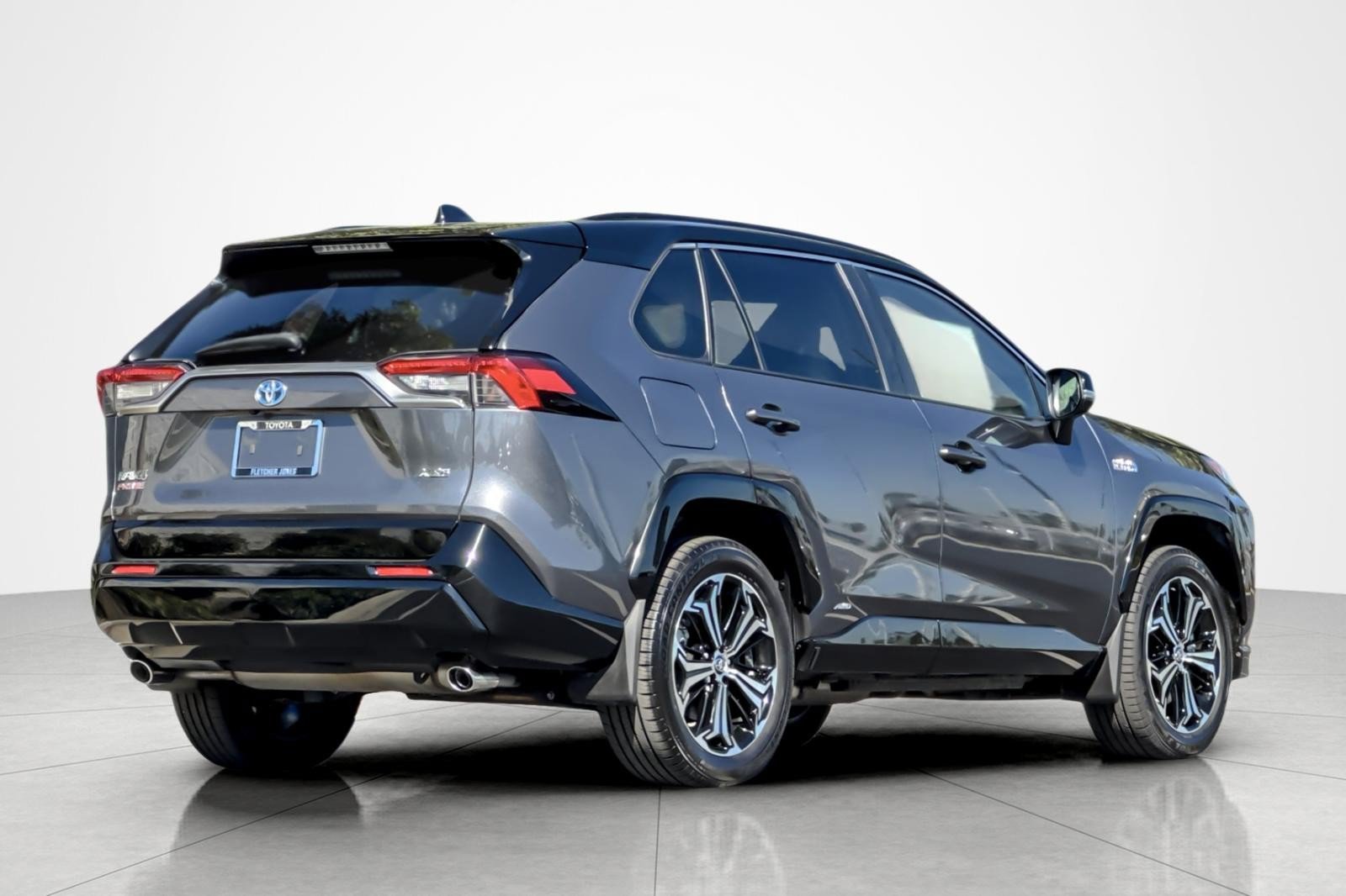Certified 2024 Toyota RAV4 XSE w/ Weather Package AWD/4WD image 5
